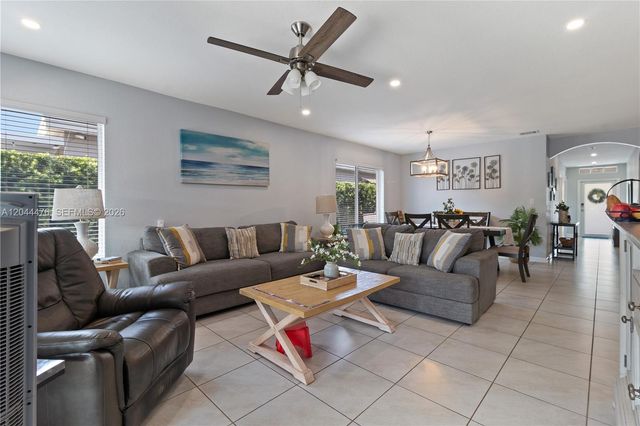 24870 SW 122nd Pl, Homestead, FL 33032