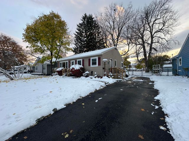 82 Leonard Avenue, Plattsburgh, NY 12901