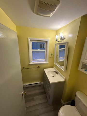 82 Leonard Avenue, Plattsburgh, NY 12901