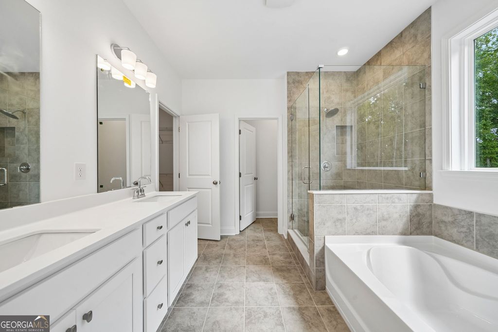 202 Sheryl Way, Loganville, GA 30052 — photo 4