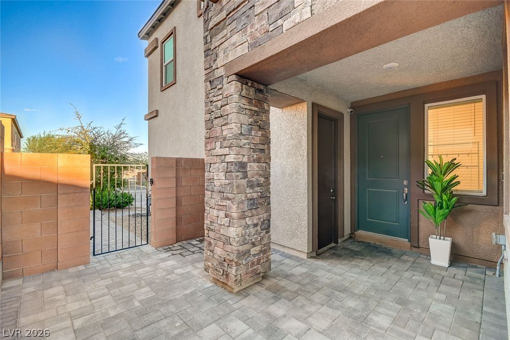 10049 Desert Azure Street, Las Vegas, NV 89178 — photo 3