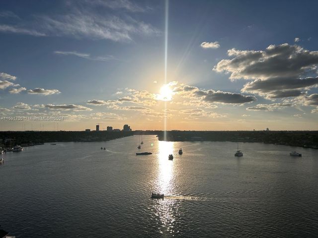 777 N Ocean Dr N302, Hollywood, FL 33019