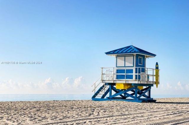 777 N Ocean Dr N302, Hollywood, FL 33019