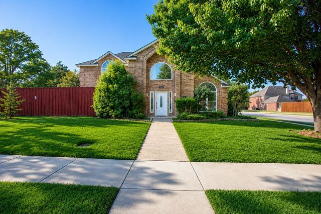 2044 Hillshire Drive, Lewisville, TX 75067