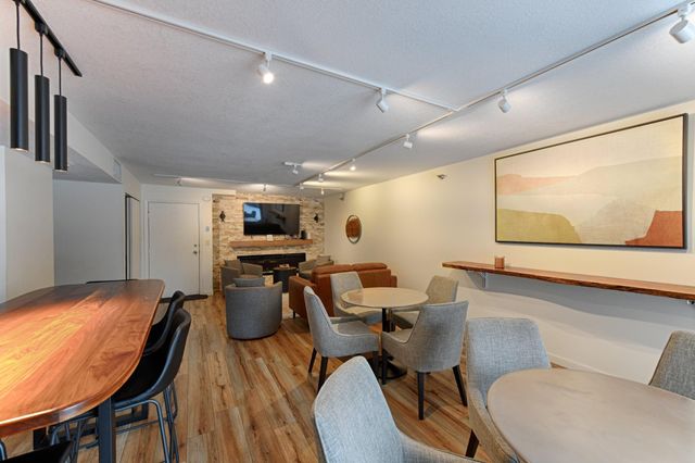 66 9th Street E 1210, Saint Paul, MN 55101