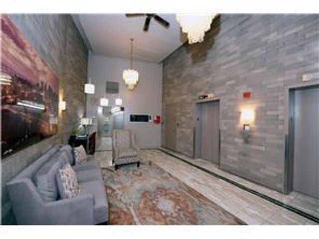 66 9th Street E 1210, Saint Paul, MN 55101