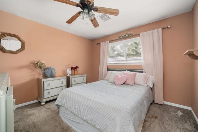 1309 Sunset Drive, Dickinson, TX 77539