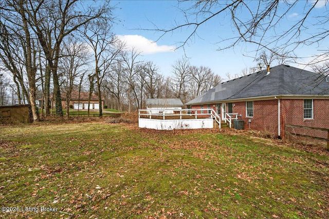 217 Bolton Ct, Shepherdsville, KY 40165