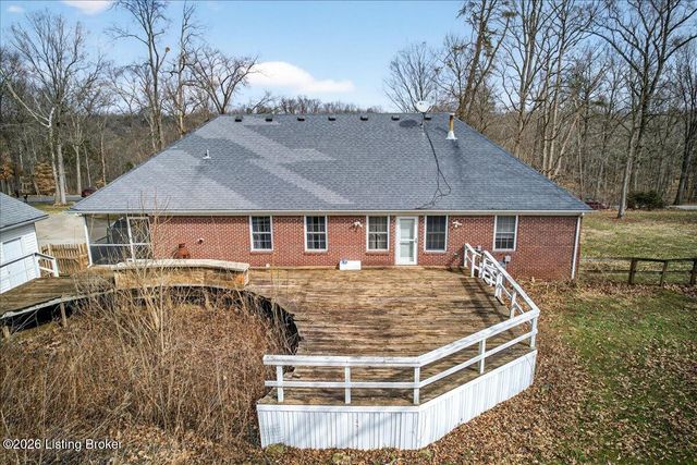 217 Bolton Ct, Shepherdsville, KY 40165