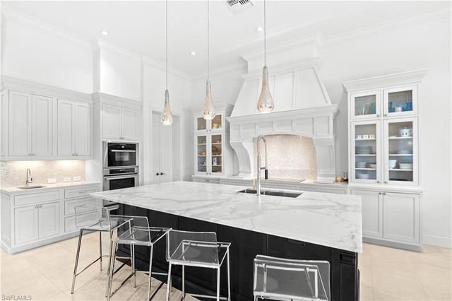 28542 Talori TER, Bonita Springs, FL 34135