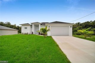 438 Poplar ST, Lehigh Acres, FL 33974