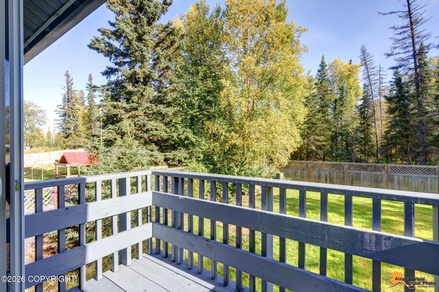 9219 Strutz Avenue, Anchorage, AK 99507