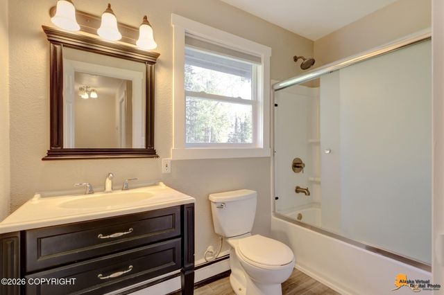 9219 Strutz Avenue, Anchorage, AK 99507