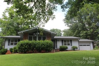304 N Terrace Place, Morganton, NC 28655