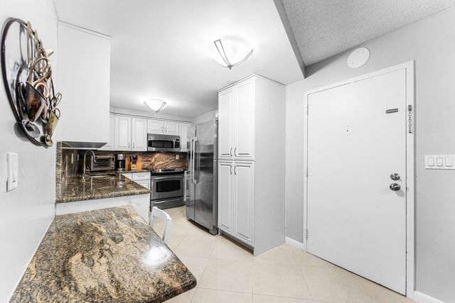 3215 S Ocean Boulevard 407, Highland Beach, FL 33487