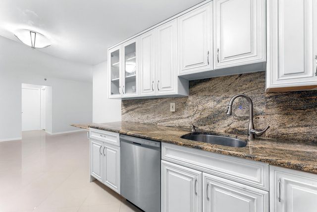 3215 S Ocean Boulevard 407, Highland Beach, FL 33487