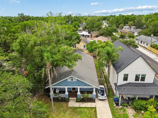 212 W HILDA STREET, Tampa, FL 33603