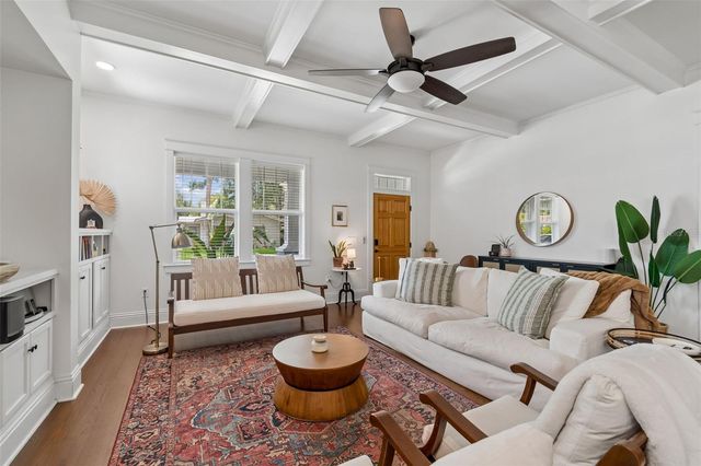 212 W HILDA STREET, Tampa, FL 33603