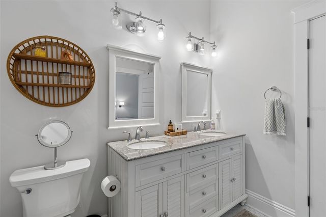 212 W HILDA STREET, Tampa, FL 33603