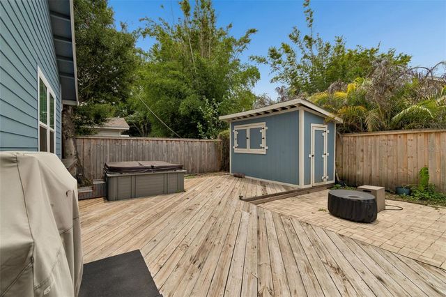 212 W HILDA STREET, Tampa, FL 33603