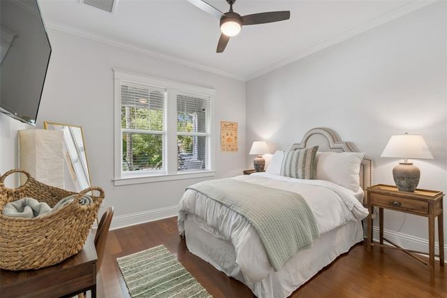 212 W HILDA STREET, Tampa, FL 33603