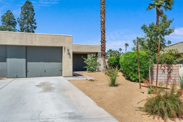 2971 E Sunflower Circle East, Palm Springs, CA 92262