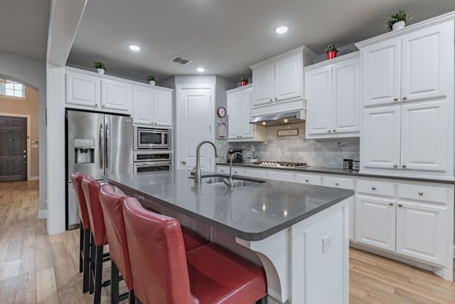 12163 Curry Creek Drive, Frisco, TX 75035