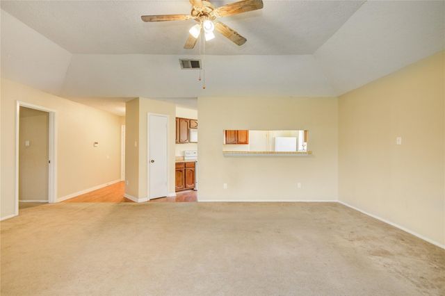 9831 Shell Rock Road, La Porte, TX 77571