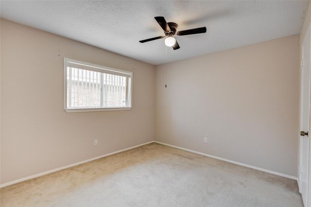 9831 Shell Rock Road, La Porte, TX 77571