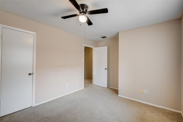 9831 Shell Rock Road, La Porte, TX 77571