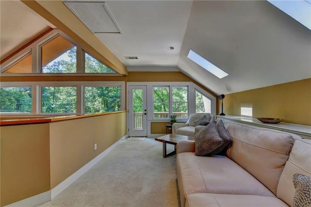 9035 Walnut Cove Lane, Gainesville, GA 30506
