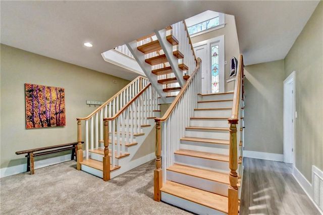 9035 Walnut Cove Lane, Gainesville, GA 30506