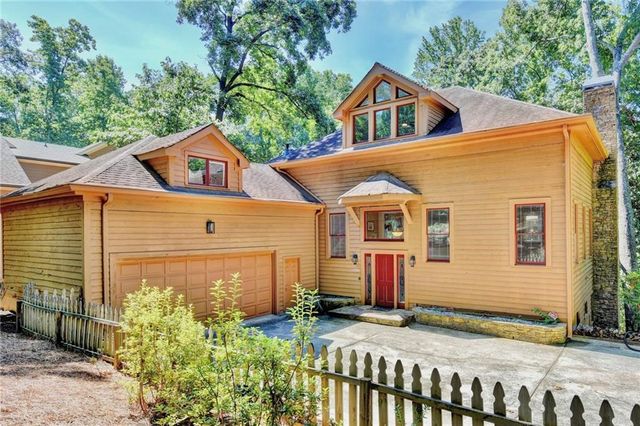 9035 Walnut Cove Lane, Gainesville, GA 30506