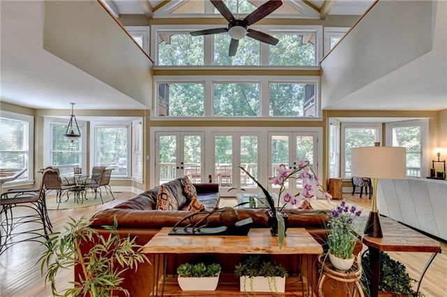 9035 Walnut Cove Lane, Gainesville, GA 30506