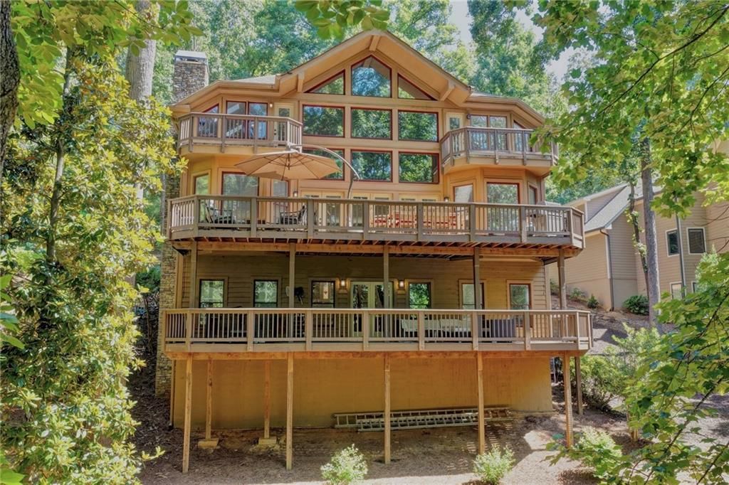9035 Walnut Cove Lane, Gainesville, GA 30506