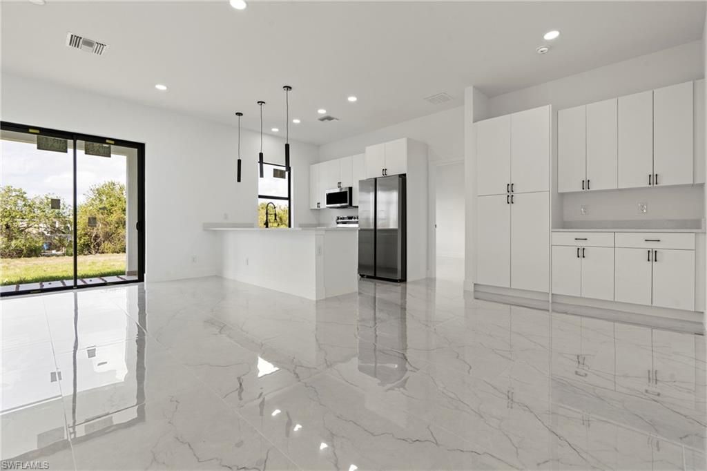 2609 45th ST W, LEHIGH ACRES, FL 33971 — photo 2