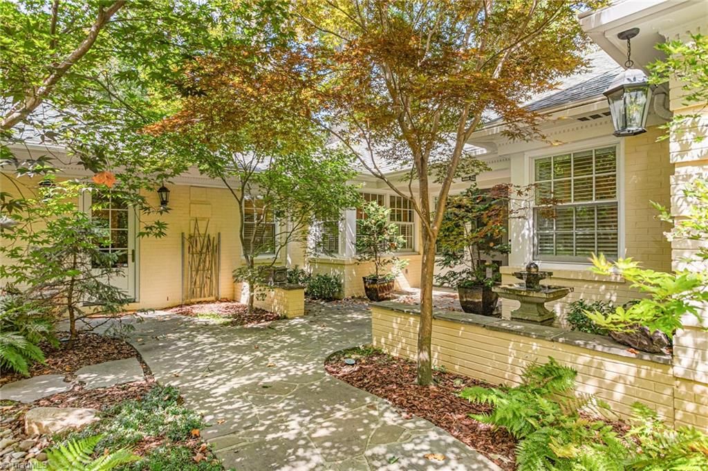 202 Kemp W Road, Greensboro, NC 27410