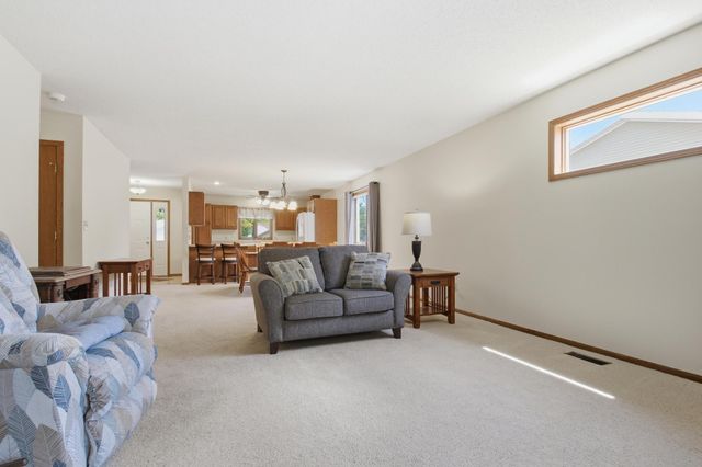 2510 9th Street SW, Willmar, MN 56201
