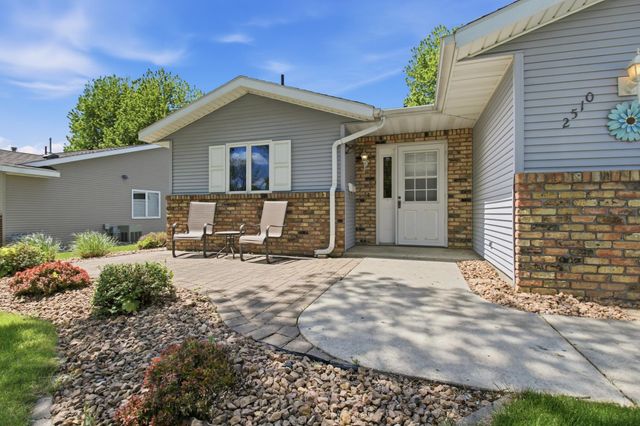 2510 9th Street SW, Willmar, MN 56201