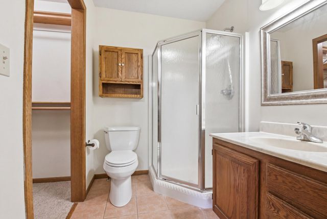 2510 9th Street SW, Willmar, MN 56201