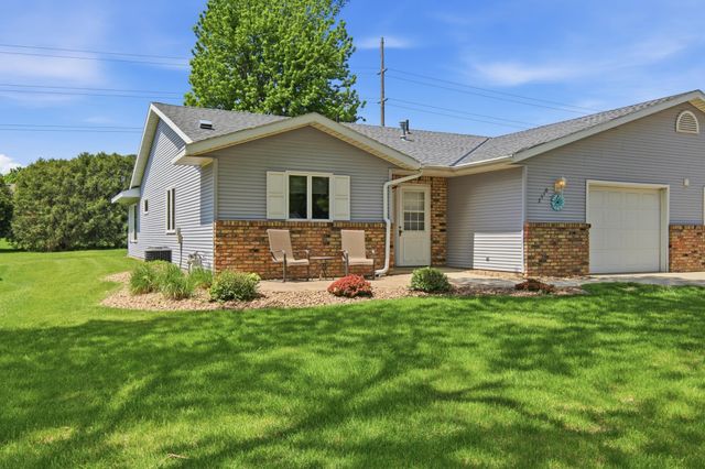 2510 9th Street SW, Willmar, MN 56201
