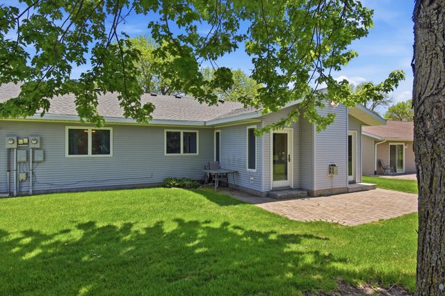 2510 9th Street SW, Willmar, MN 56201