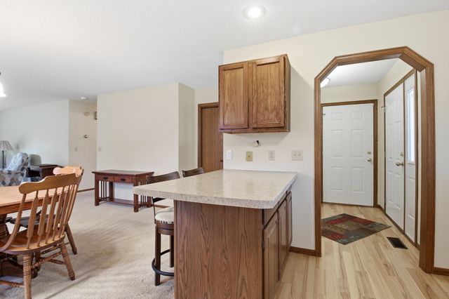 2510 9th Street SW, Willmar, MN 56201