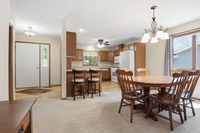 2510 9th Street SW, Willmar, MN 56201