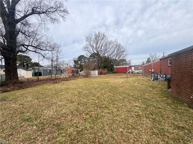 6 Cornelius DR, Hampton, VA 23666