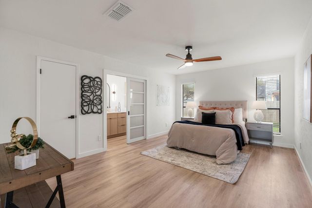 4911 White Elm DR, Austin, TX 78749