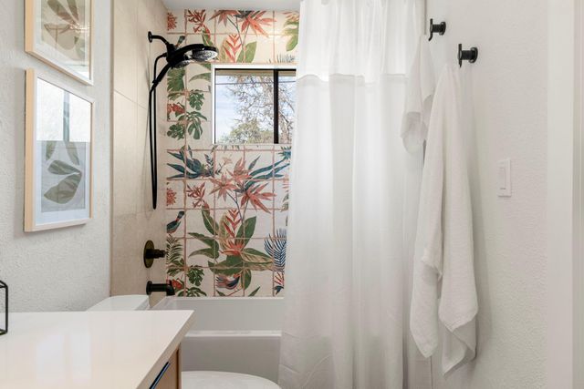 4911 White Elm DR, Austin, TX 78749