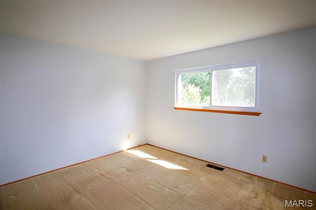 12605 Missouri Bottom Road, Hazelwood, MO 63042