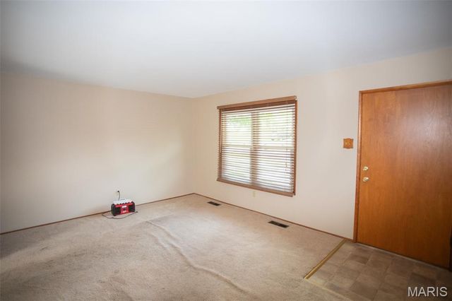 12605 Missouri Bottom Road, Hazelwood, MO 63042