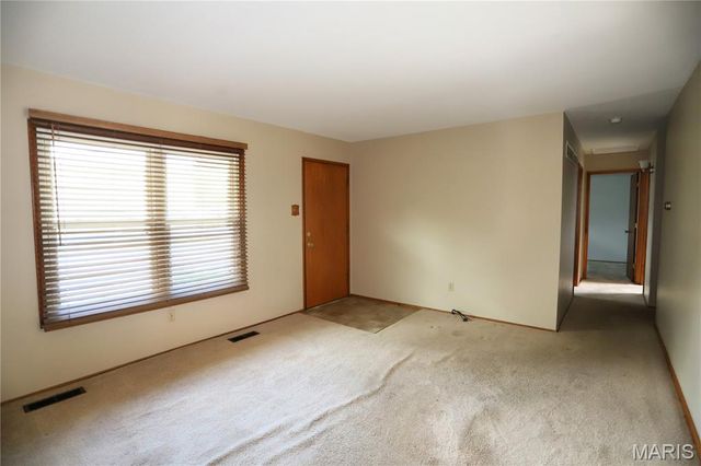 12605 Missouri Bottom Road, Hazelwood, MO 63042